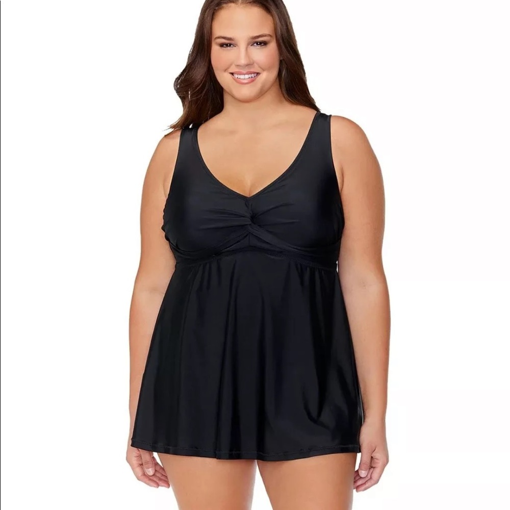Raisins Women’s Lucia Solid Swim dress Color Black Size 16W